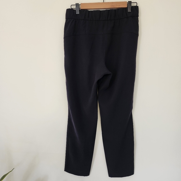 Lululemon On The Fly pants. - Picture 5 of 9